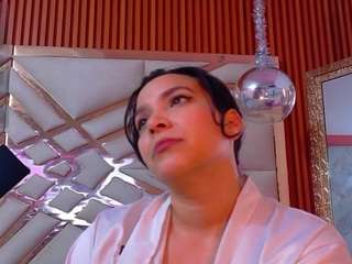 sluttyandmature live webcam show