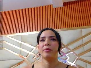 Sexyladyandhot live cam preview