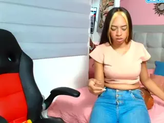 rosariio1's Live Sex Cam Show