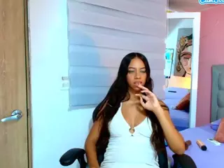 rosariio1's Live Sex Cam Show