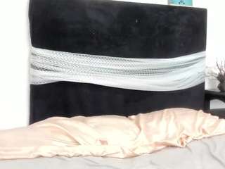 sarahernandez1 live cam preview