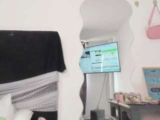 sarahernandez1 live cam preview