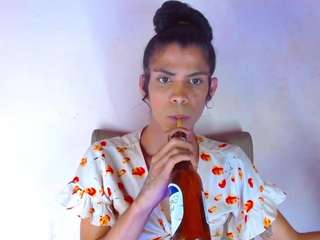 le modèle sexygirlsxzz est en webcam porno dans un show sur le site camsoda, il possède les tags suivants: anal toys,black hair,brown eyes,colombia,dirty talk,ebony,flat chested,gape,lean,orgasm,spank,hd