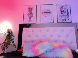 CoraChandler's Live Sex Cam Show
