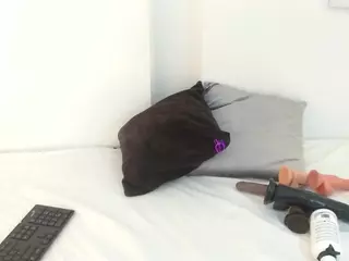 Kataleya-Monet's Live Sex Cam Show