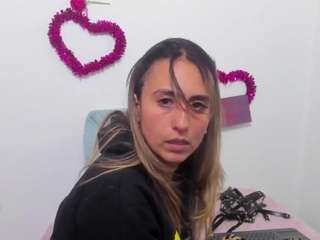 giia39 Live Webcam on CamSoda