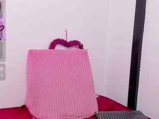 giia39 from CamSoda is Freechat