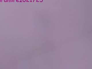 swt-skinny's CamSoda show and profile