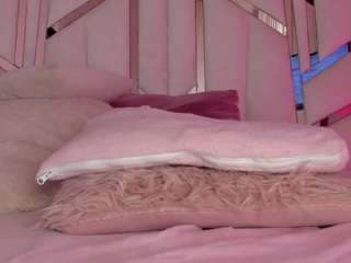 swt-skinny live cam preview