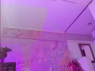 valeriaqueents Live Webcam on CamSoda