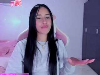 isa-diamond's CamSoda show and profile