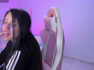 Isa-Diamond's Live Sex Cam Show