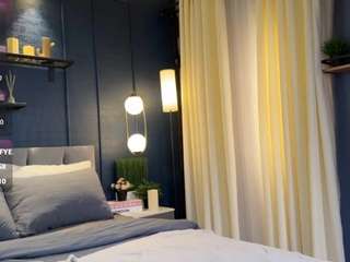 jullierhodes's CamSoda show and profile