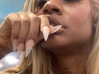 nastybrunette webcam model