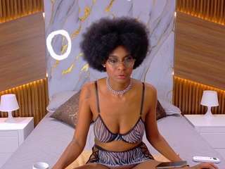 nastybrunette webcam model