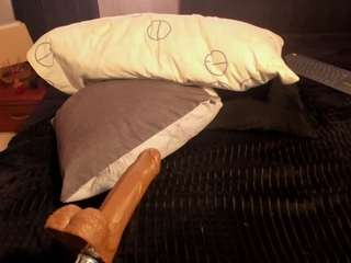 Live webcam model rhondavines on Soda Cams