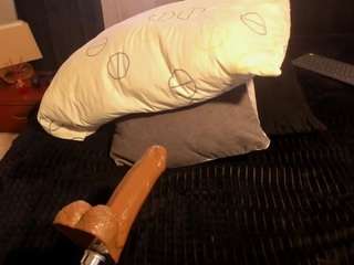 Live webcam model rhondavines on Soda Cams