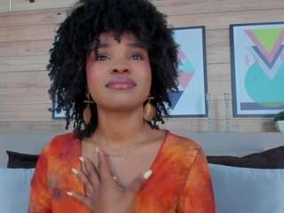 le modèle ariafoster est en webcam porno dans un show sur le site camsoda, il possède les tags suivants: ahegao,shaved pussy,naked,natural,nipples,no drinking,no smoking,orgasm,pussy,ride torso,skinny,lovense,spank,striptease,tattoos,teen-18,tiny tits,toys,twerk,twerking