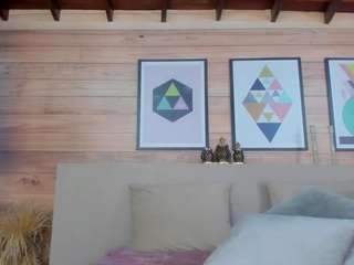 ariafoster live cam profile