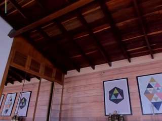 ariafoster's CamSoda show and profile