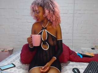 sexybellaa22 webcam