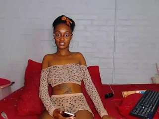 sexybellaa22 Live Webcam on CamSoda