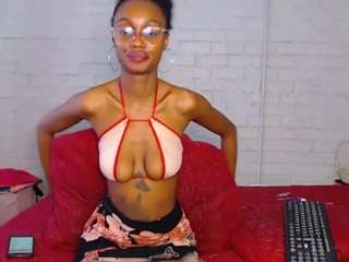 sexybellaa22 Live Webcam on CamSoda