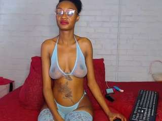 sexybellaa22 webcam