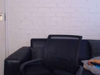 Prinklepeaches5521 live webcam show