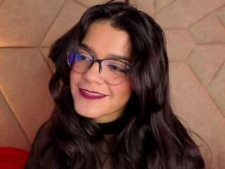 valeriekay1 webcam model