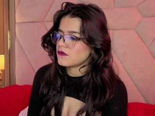 valeriekay1 webcam model