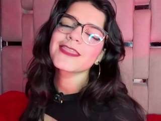 valeriekay1's CamSoda show and profile