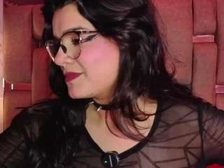 le modèle valeriekay1 est en webcam porno dans un show sur le site camsoda, il possède les tags suivants: anal,spank,no smoking,normal,oil,orgasm,pov,pussy,shaved pussy,skinny,squirter,natural,striptease,swallow,tattoos,tease,teen-18,tittyfuck,toys,twerk