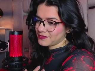 valeriekay1's CamSoda show and profile