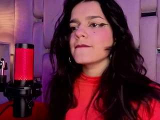 Эта модель сейчас онлайн. valeriekay1
