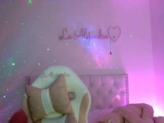 alelennoxxx Live Webcam on CamSoda