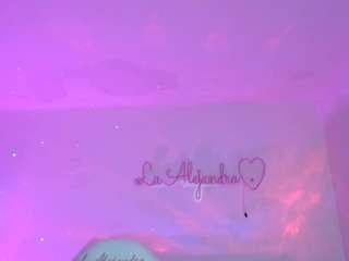 alelennoxxx Live Webcam on CamSoda