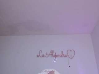 alelennoxxx Live Webcam on CamSoda