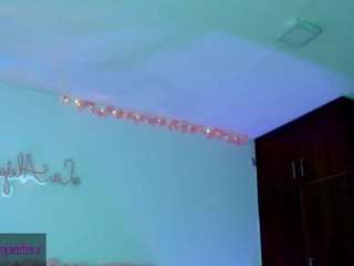 alelennoxxx live on CamSoda