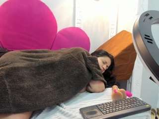 ambbermoon Live Webcam on CamSoda