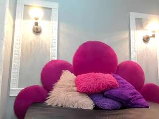 le modèle ambbermoon est en webcam porno dans un show sur le site camsoda, il possède les tags suivants: ahegao,erotic dance,spank,shaved pussy,no smoking,natural,lush,lingerie,huge tits,anal toys,fetish,drinking,doggy style,dildo or vibrator,dildo,cum in pussy,brown eyes,bondage,blowjob,black hair