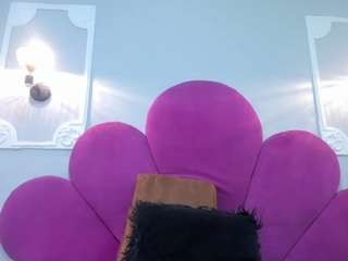 AmbberMoon live webcam show
