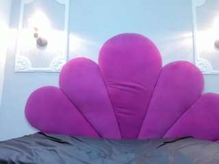 AmbberMoon live cam preview