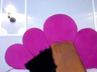 AmbberMoon live cam preview