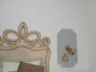 chloe-adams10 live webcam on Soda Cams