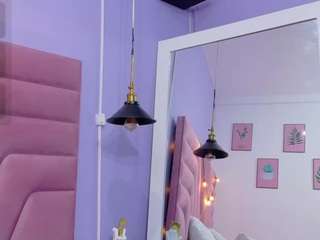 DonnaBeella live webcam on Soda Cams