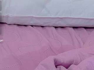 donnabeella Drinking live webcam