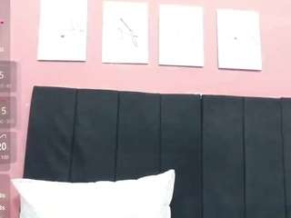 donnabeella's CamSoda show and profile