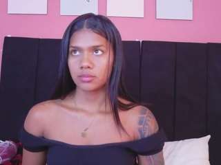 Acest model este live acum. donnabeella