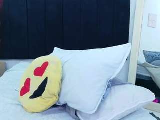 DonnaBeella live webcam show